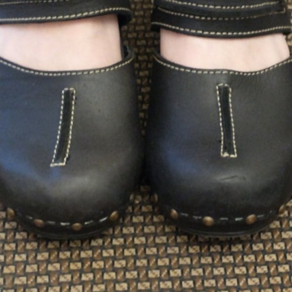 Sanita Black Strap Clogs Size 39 - Picture 7 of 8
